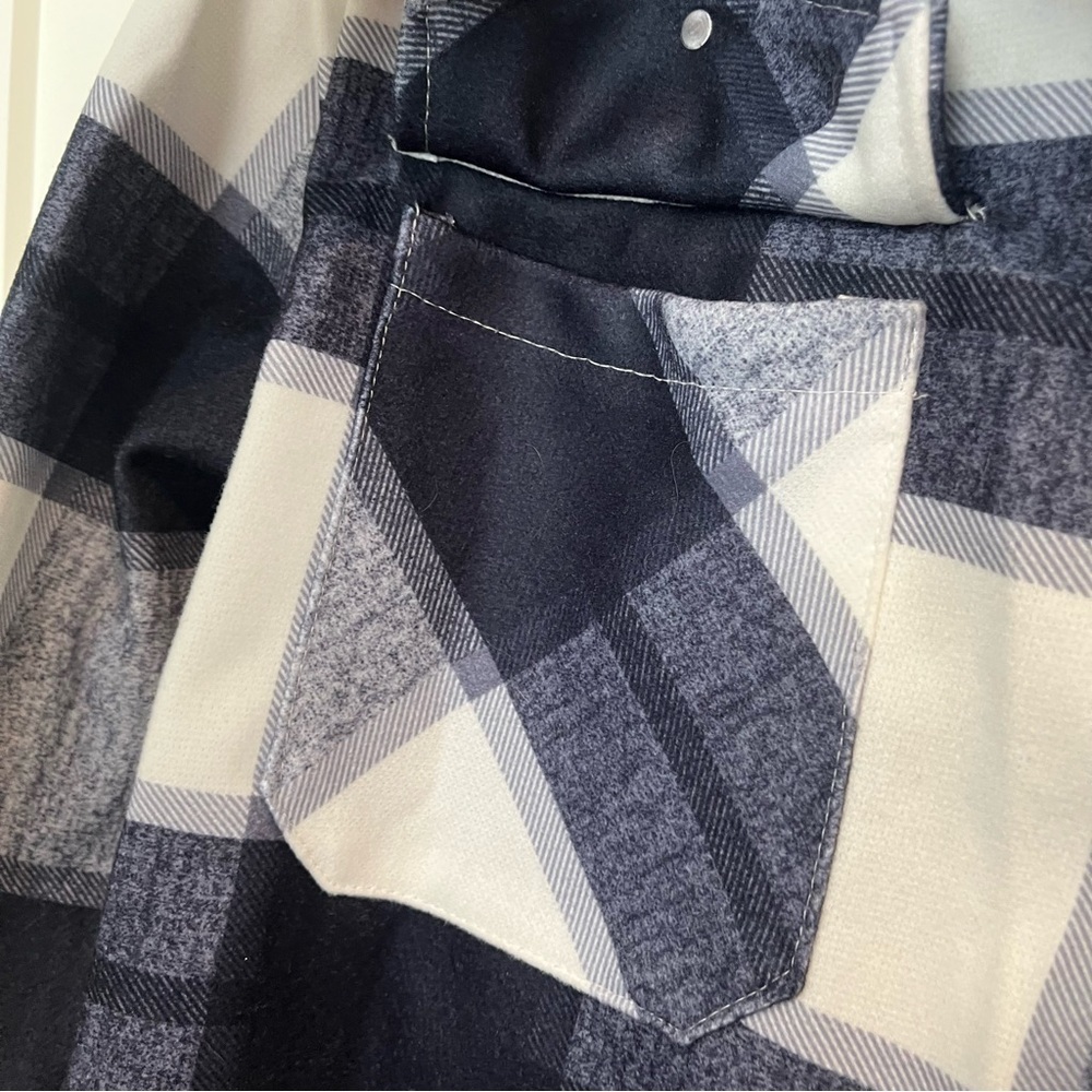 Plaid Button-Up Shirt Jacket - Picture 4 of 7